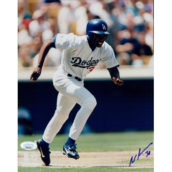 Wilton Guerrero Los Angeles Dodgers Signed 8x10 Glossy Photo JSA Authenticated Wilton Guerrero Los Angeles Dodgers Signed 8x10 Glossy Photo JSA Authenticated