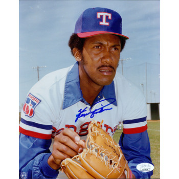 Ferguson Jenkins Texas Rangers Signed 8x10 Glossy Photo JSA Authenticated Ferguson Jenkins Texas Rangers Signed 8x10 Glossy Photo JSA Authenticated