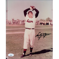 Early Wynn Cleveland Indians Signed 8x10 Glossy Photo JSA Authenticated