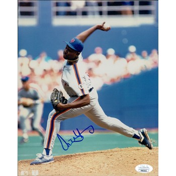 Anthony Young New York Mets Signed 8x10 Glossy Photo JSA Authenticated Anthony Young New York Mets Signed 8x10 Glossy Photo JSA Authenticated