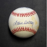 300 Win Pitchers Signed Baseball JSA Authenticated Tom Seaver Nolan Ryan