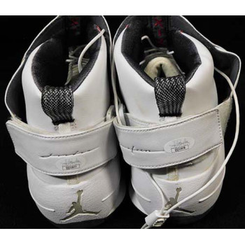 Carmelo Anthony Nuggets Signed Worn Pair Air Jordan XIX Shoes JSA Authenticated