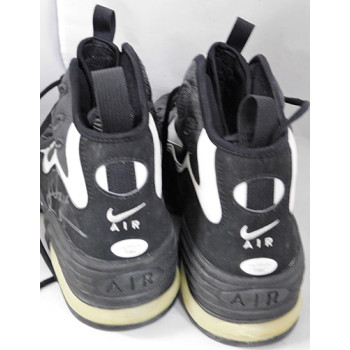 Elden Campbell Signed Game Worn Nike Shoes JSA Authenticated