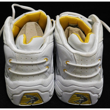 Shaquille O'Neal LA Lakers Signed Shaq Branded Pair of Shoes JSA Authenticated