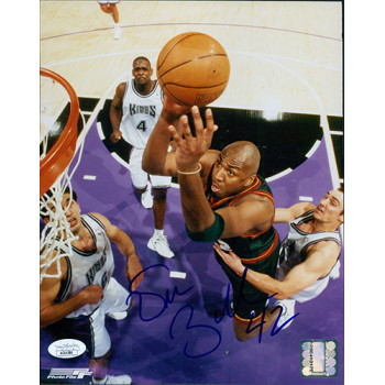 Vin Baker Seattle SuperSonics Signed 8x10 Glossy Photo JSA Authenticated Vin Baker Seattle SuperSonics Signed 8x10 Glossy Photo JSA Authenticated