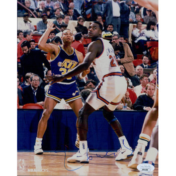 Blue Edwards Utah Jazz Signed 8x10 Glossy Photo JSA Authenticated Blue Edwards Utah Jazz Signed 8x10 Glossy Photo JSA Authenticated