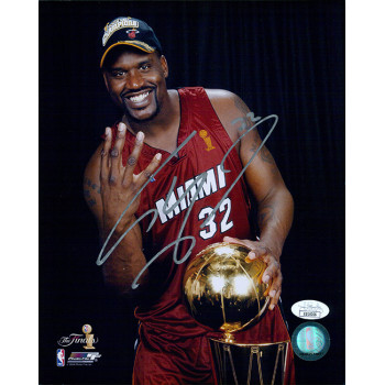 Shaquille O'Neal Miami Heat Signed 8x10 Glossy Photo JSA Authenticated Kinks Shaquille O'Neal Miami Heat Signed 8x10 Glossy Photo JSA Authenticated Kinks