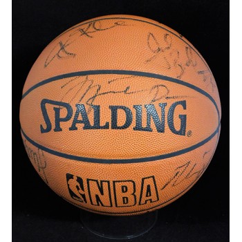 Chicago Bulls 1997-98 Team Signed Official Game Basketball JSA Authenticated