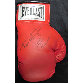 Antonio Margarito Boxer Signed Red Everlast Boxing Glove PSA Authenticated