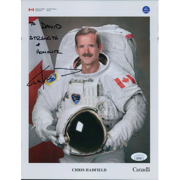 Chris Hadfield Astronaut Signed 8.5x11 Promo Cardstock Photo JSA Authenticated Chris Hadfield Astronaut Signed 8.5x11 Promo Cardstock Photo JSA Authenticated