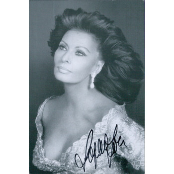 Sophia Loren Movie Actress Signed 4x6 Cardstock Photo JSA Authenticated