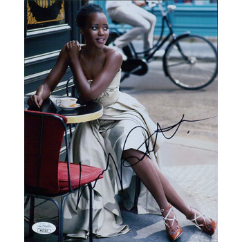 Lupita Nyong'o Actress Signed 8x10 Matte Photo JSA Authenticated