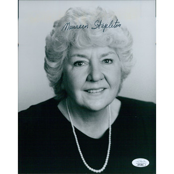 Maureen Stapleton Actress Signed 8x10 Matte Photo JSA Authenticated Maureen Stapleton Actress Signed 8x10 Matte Photo JSA Authenticated