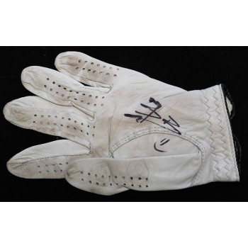 Beatriz Recari LPGA Golfer Signed FootJoy Used Golf Glove JSA Authenticated