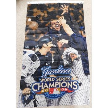 New York Yankees 2009 Fan Club Swag Package Set Sealed Pins Flag Coin Magnets and more